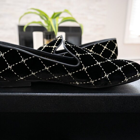 Chanel Black Velvet Diamond CC Patterned Moccasin Loafers | Size 8 | UK 38 - Picture 13 of 16